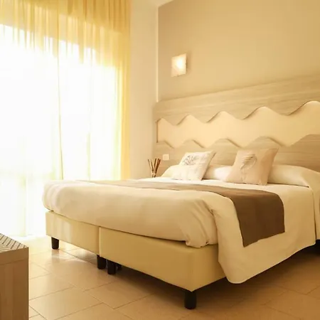 酒店 La Palma 菲纳莱利古雷